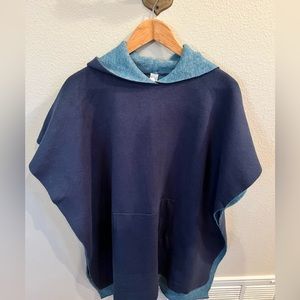 Lululemon Dark Blue/Light Blue Sweater Poncho - OS fits all